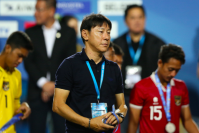 Shin Tae Yong dẫn dắt Hà Nội FC có đúng hay không?